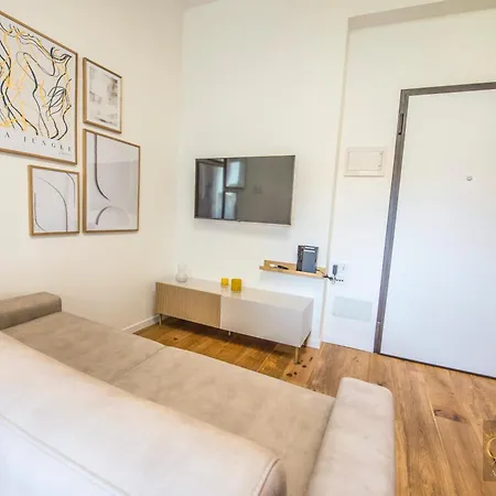 Queen Silvia Appartement Bologne