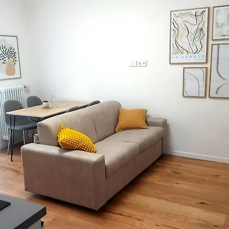 Queen Silvia Apartament